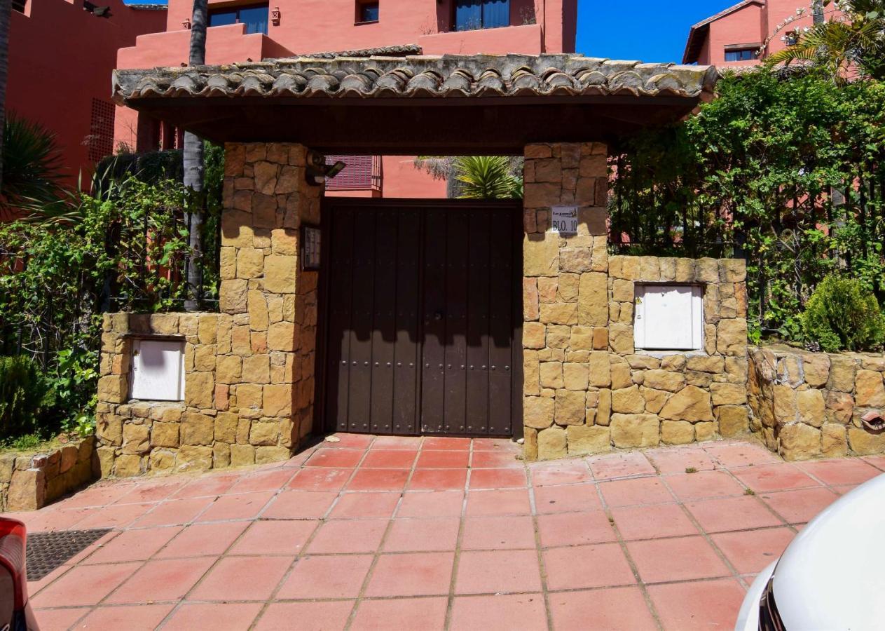 マルベーリャLetmalaga Don Carlos Gardensアパートメント エクステリア 写真